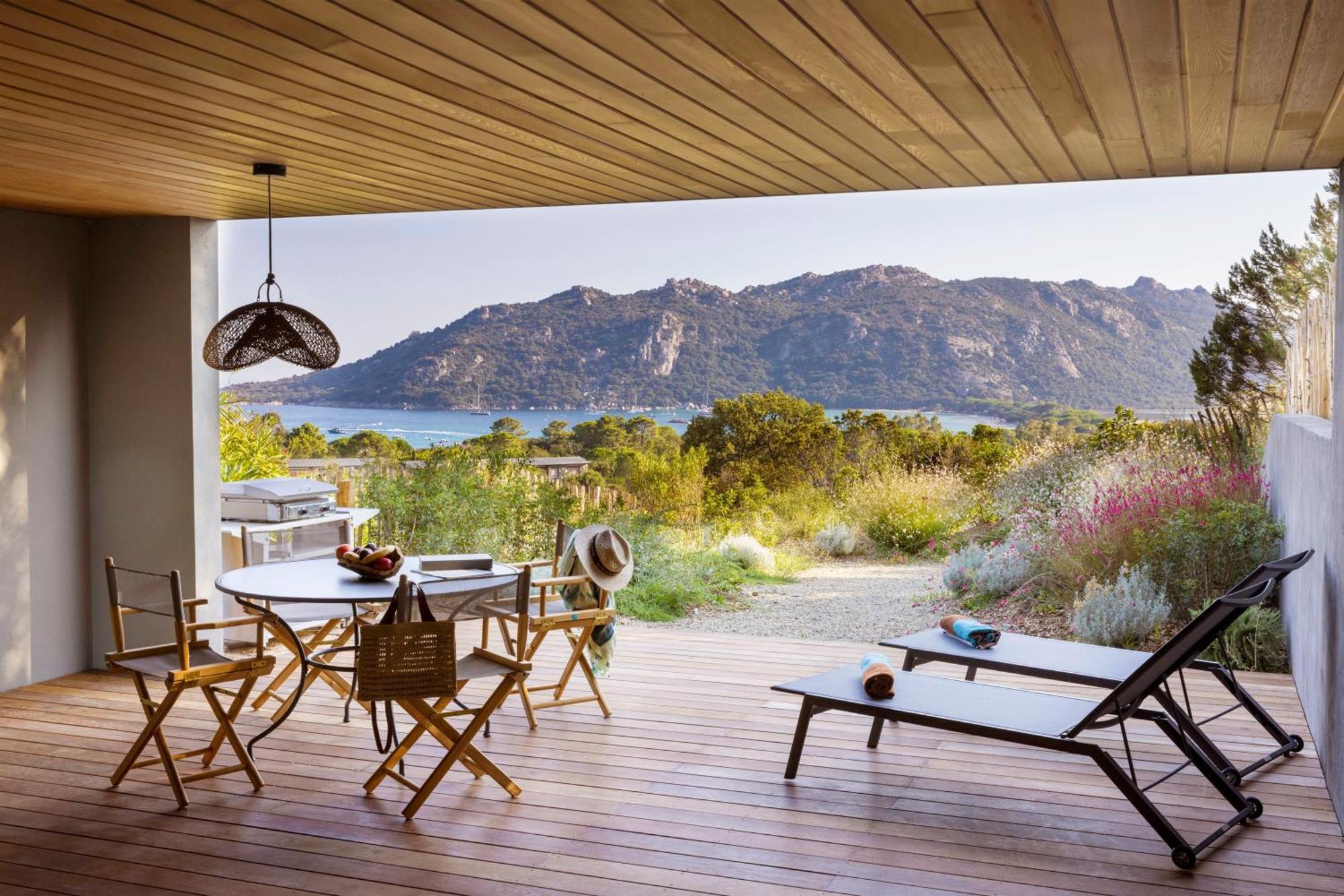 Appartamento Prestige con 2 Camere da Letto e Vista Mare